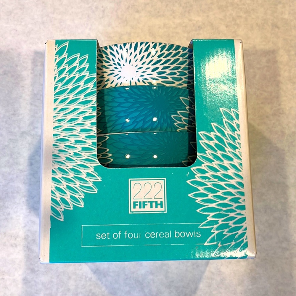 Set of 4 cereal bowls